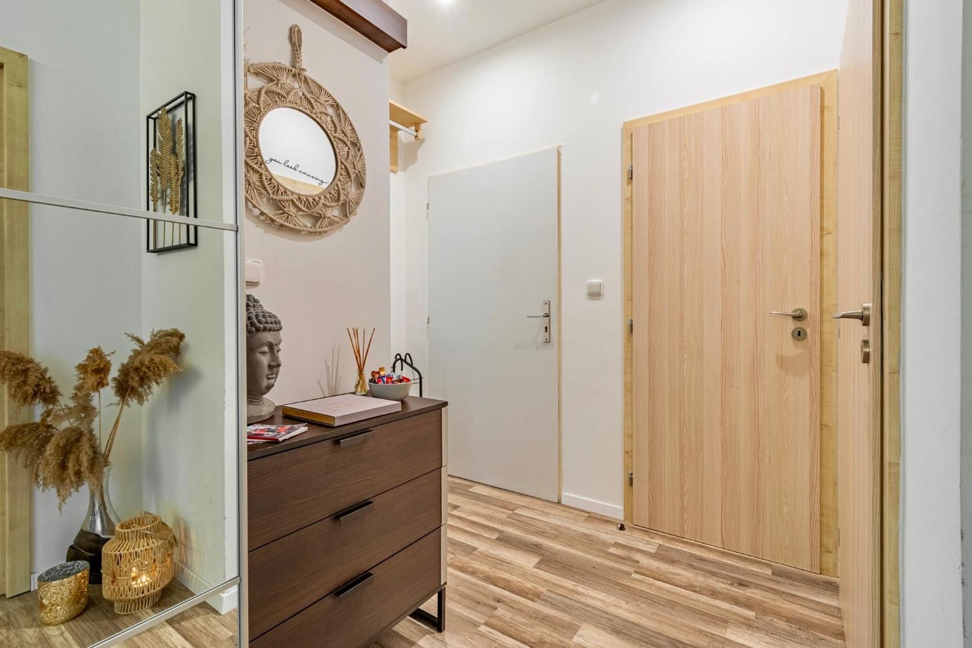 Natural-Style Apartment In The Centre Of 브라티슬라바 외부 사진